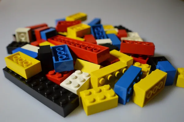 A pile of legos